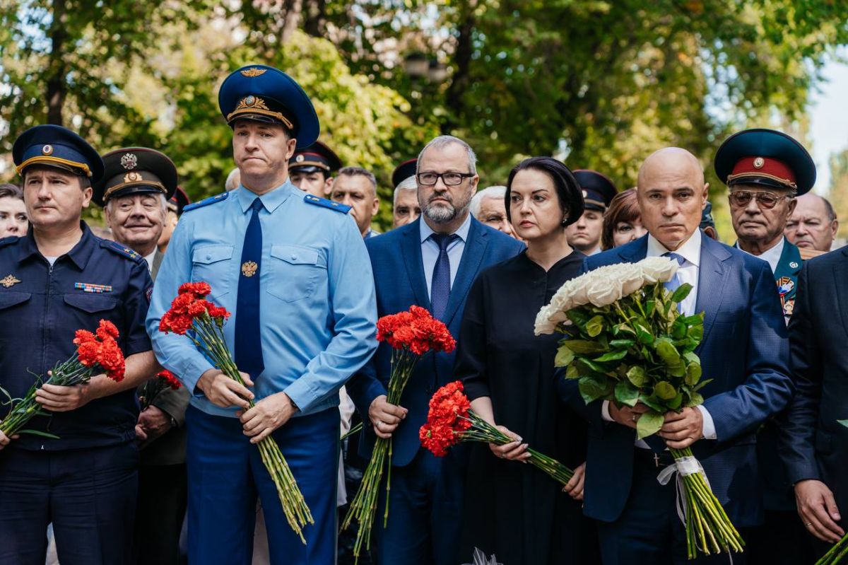 Сегодня, в День солидарности в борьбе с терроризмом, почтили память жертв террористических актов Сегодня, в День солидарности в борьбе с терроризмом, почтили память жертв террористических актов