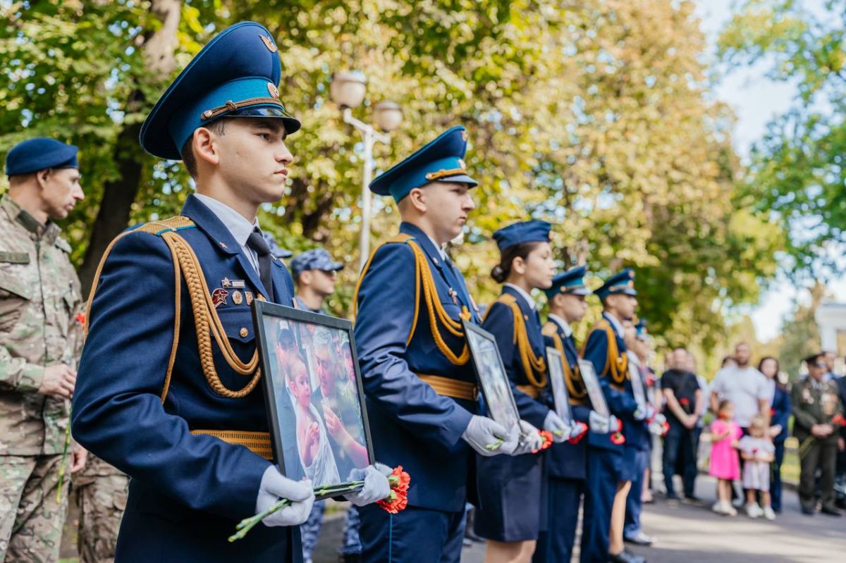 Сегодня, в День солидарности в борьбе с терроризмом, почтили память жертв террористических актов Сегодня, в День солидарности в борьбе с терроризмом, почтили память жертв террористических актов