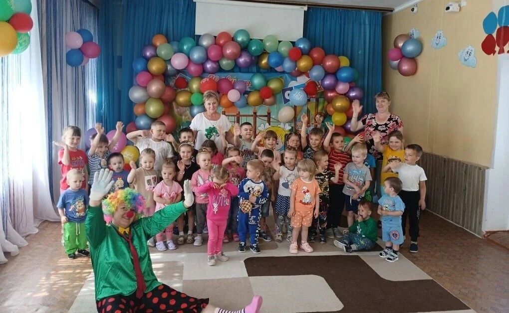 К акции "Вторая мама", приуроченной к Году дошкольного образования, присоединилась воспитатель детского сада №4 п. Добринка Корнева Надежда Сергеевна К акции "Вторая мама", приуроченной к Году дошкольного образования, присоединилась воспитатель детского сада №4 п. Добринка Корнева Надежда Сергеевна