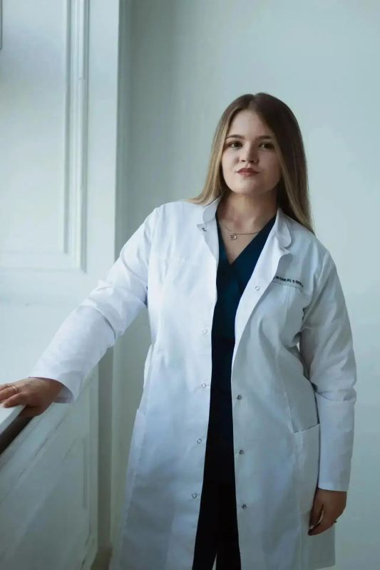 Восемь новых специалистов пополнили ряды елецких медиков Восемь новых специалистов пополнили ряды елецких медиков