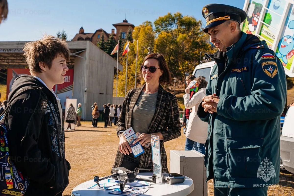 Выбор отважных!. Мечтаешь о профессии, где каждый день имеет значение, а твоя работа — это спасение жизней? Главное управление МЧС России по Липецкой области объявляет предварительный отбор абитуриентов в вузы ведомства!... Выбор отважных!. Мечтаешь о профессии, где каждый день имеет значение, а твоя работа — это спасение жизней? Главное управление МЧС России по Липецкой области объявляет предварительный отбор абитуриентов в вузы ведомства!...