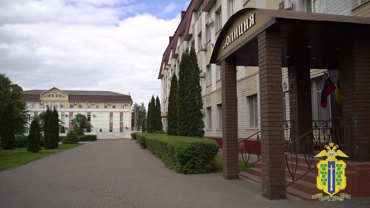 В Липецке задержали 32-летнего мужчину, который дома собирал GSM-шлюзы для зарубежных мошеннических колл-центров