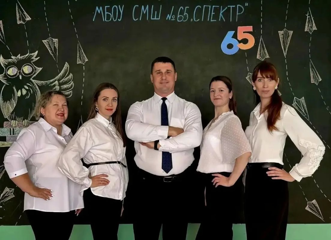 Команды липецких школ вошли в полуфинал Всероссийского конкурса «Флагманы образования» Команды липецких школ вошли в полуфинал Всероссийского конкурса «Флагманы образования»