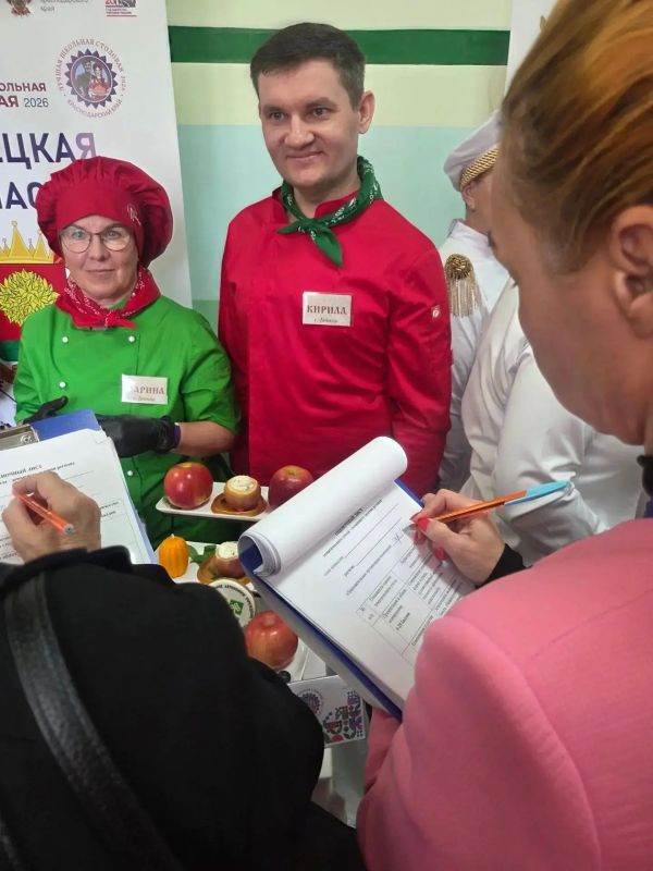 В финале конкурса «Лучшая школьная столовая — 2026» участники представили тематический стол с липецкими продуктами
