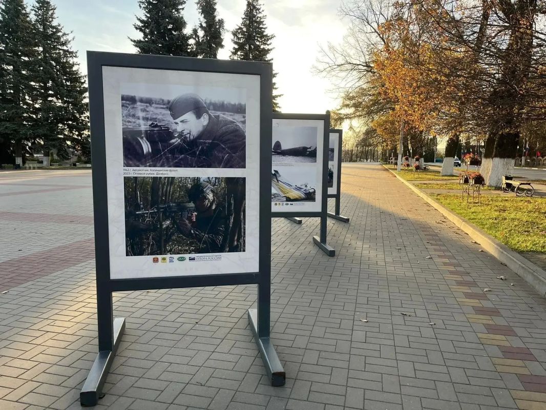 Фотовыставка «Освобождение» открылась на центральной площади в Долгоруково Фотовыставка «Освобождение» открылась на центральной площади в Долгоруково