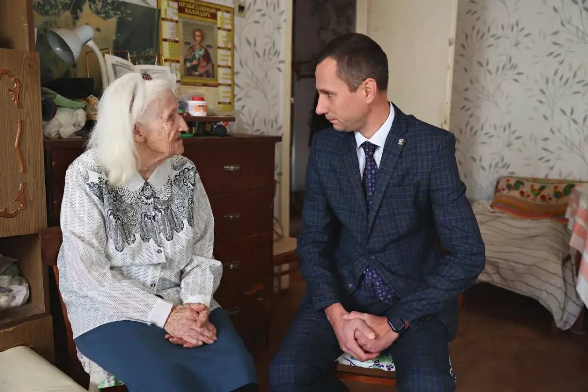 На днях блокаднице Зинаиде Николаевне Емельяновой исполнилось 90 лет На днях блокаднице Зинаиде Николаевне Емельяновой исполнилось 90 лет