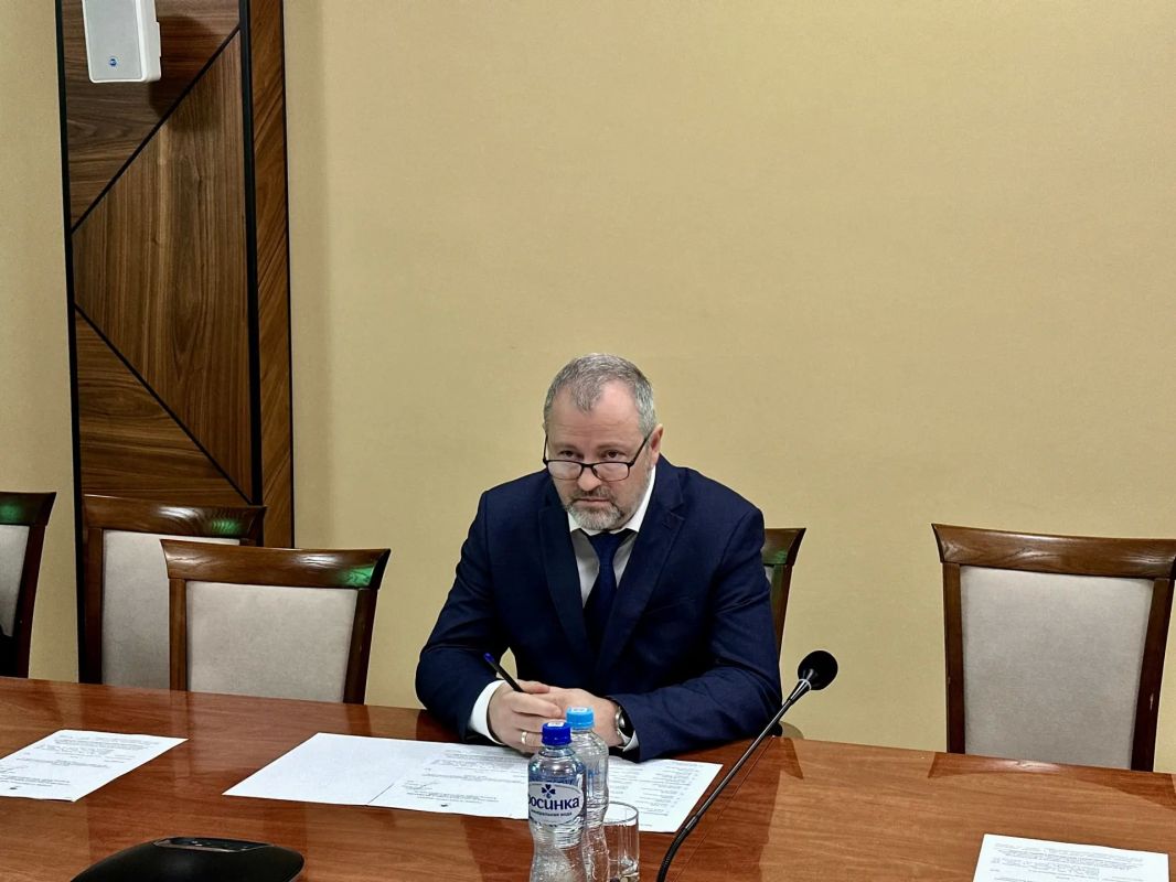 Михаил Щербаков: Провели очередное заседание КЧС по результатам последствий падения беспилотника Михаил Щербаков: Провели очередное заседание КЧС по результатам последствий падения беспилотника
