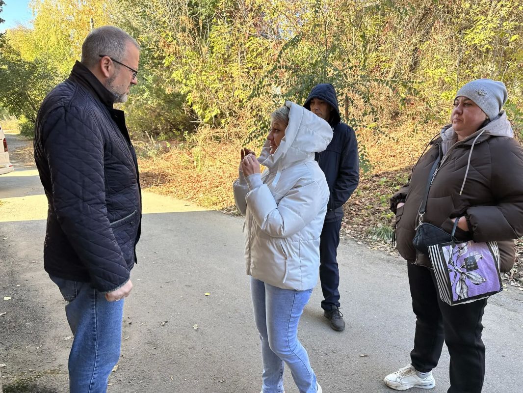 Михаил Щербаков: Сегодня утром проехал по адресам, откуда поступали обращения жителей по поводу отсутствия отопления Михаил Щербаков: Сегодня утром проехал по адресам, откуда поступали обращения жителей по поводу отсутствия отопления